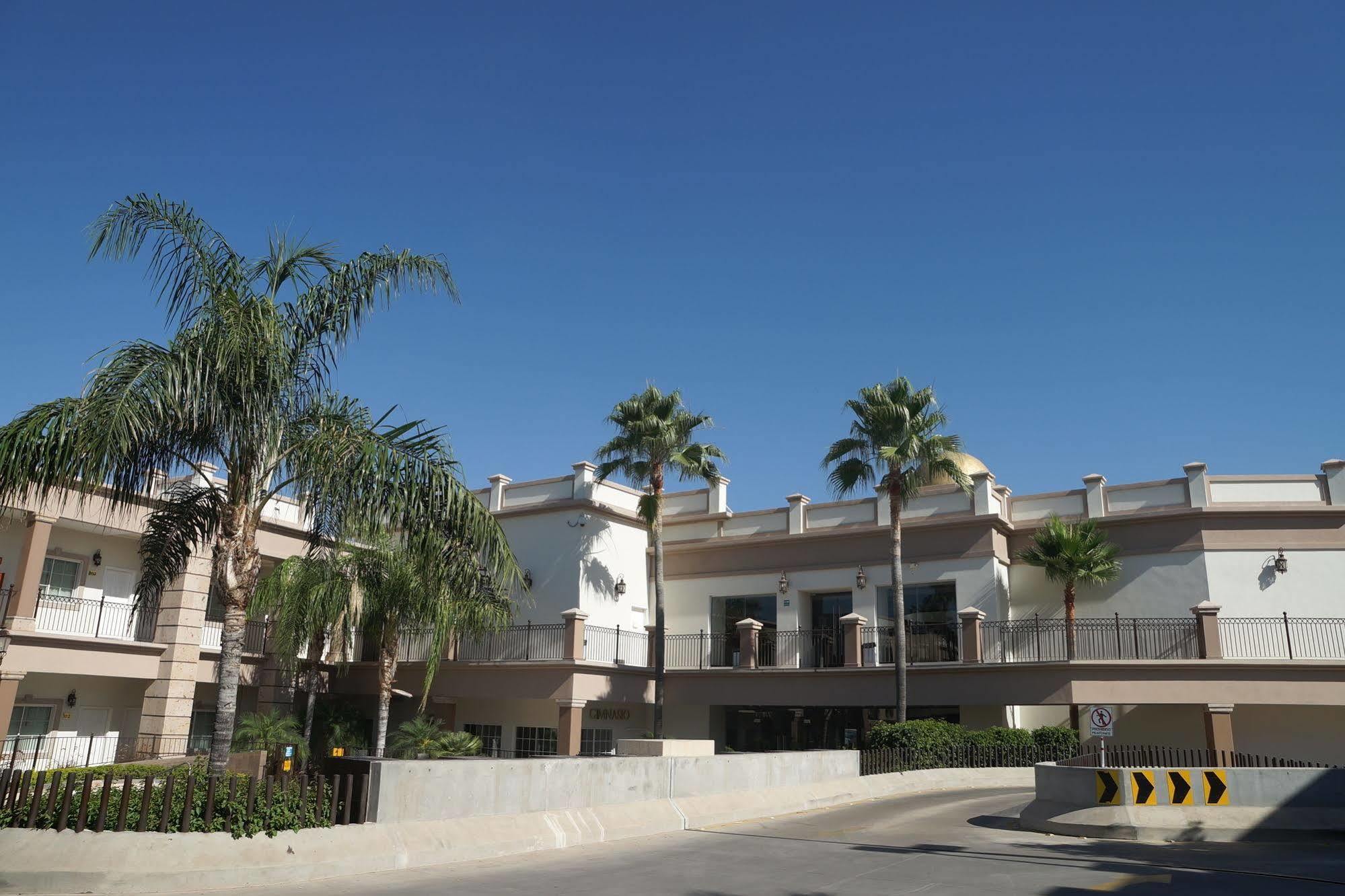 Royal Palace Hermosillo Exterior photo